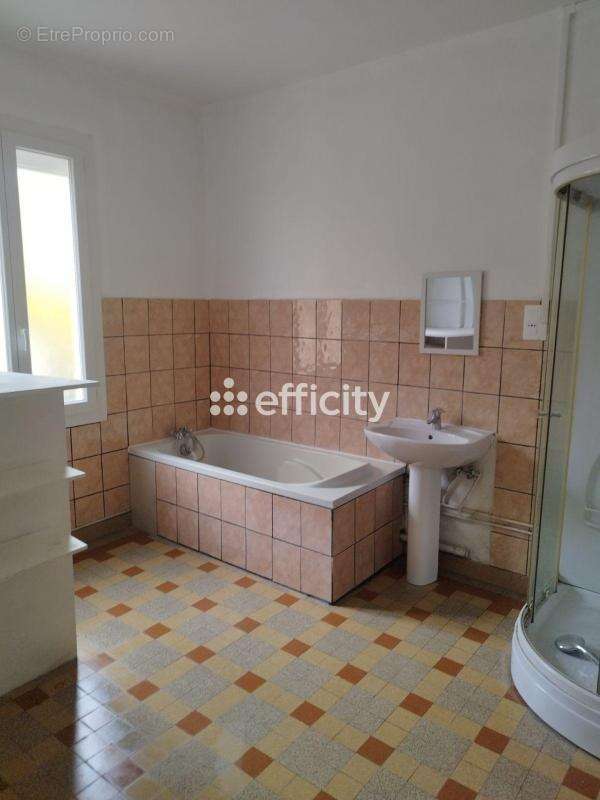 Appartement à GUEUGNON