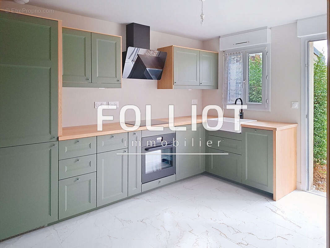 Maison à LA HAYE-DU-PUITS