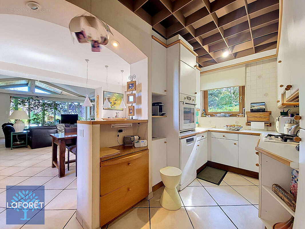 Maison Saint Martin La Plaine 10 pièces 241.54 m2 - photo 6