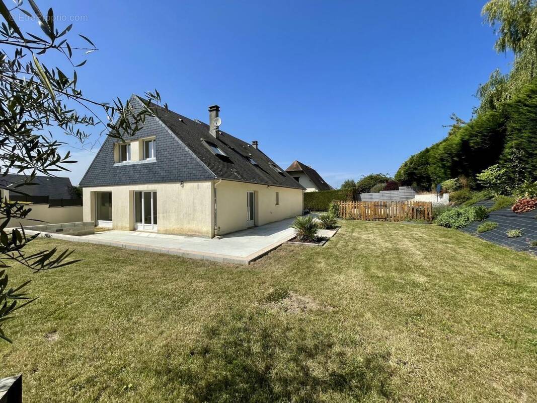 Maison à CAMBREMER