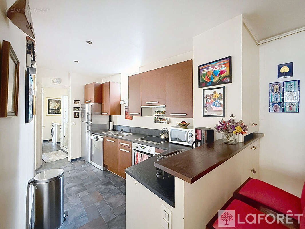 Appartement à PARIS-2E
