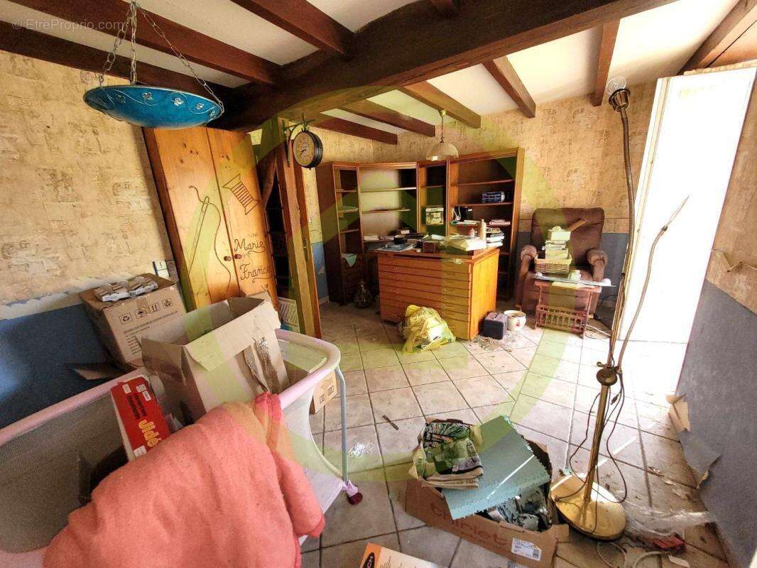 Maison à LEOVILLE