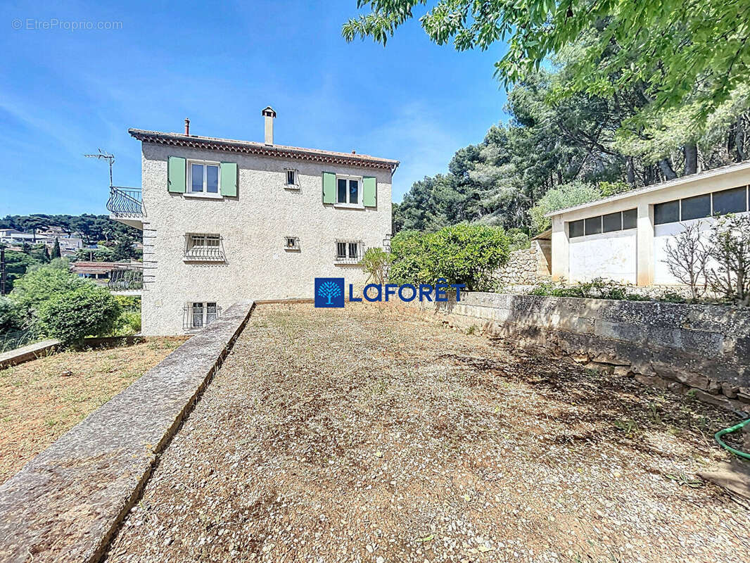 Maison à CARQUEIRANNE