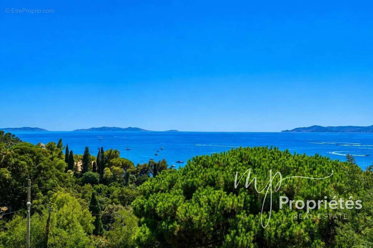 Appartement à LE LAVANDOU