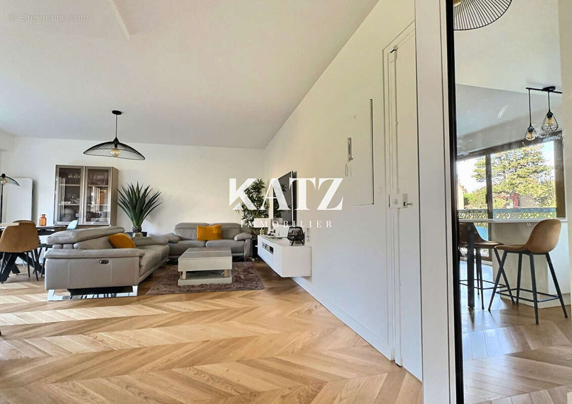 Appartement à GARCHES