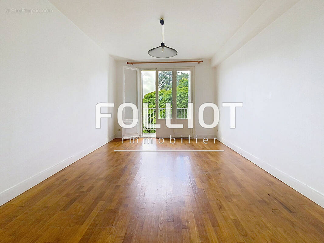 Appartement à FOUGERES