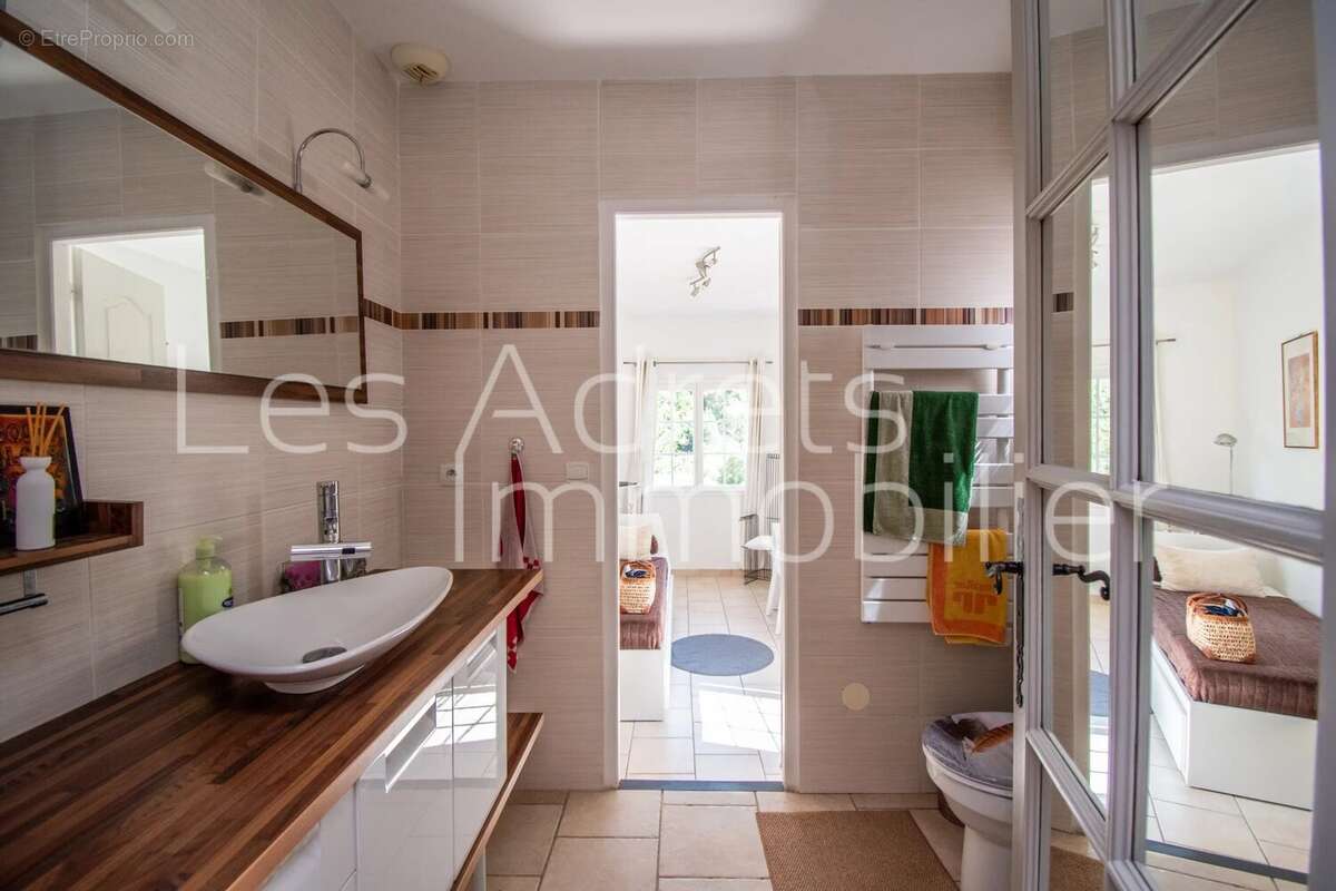 Maison à LES ADRETS-DE-L&#039;ESTEREL