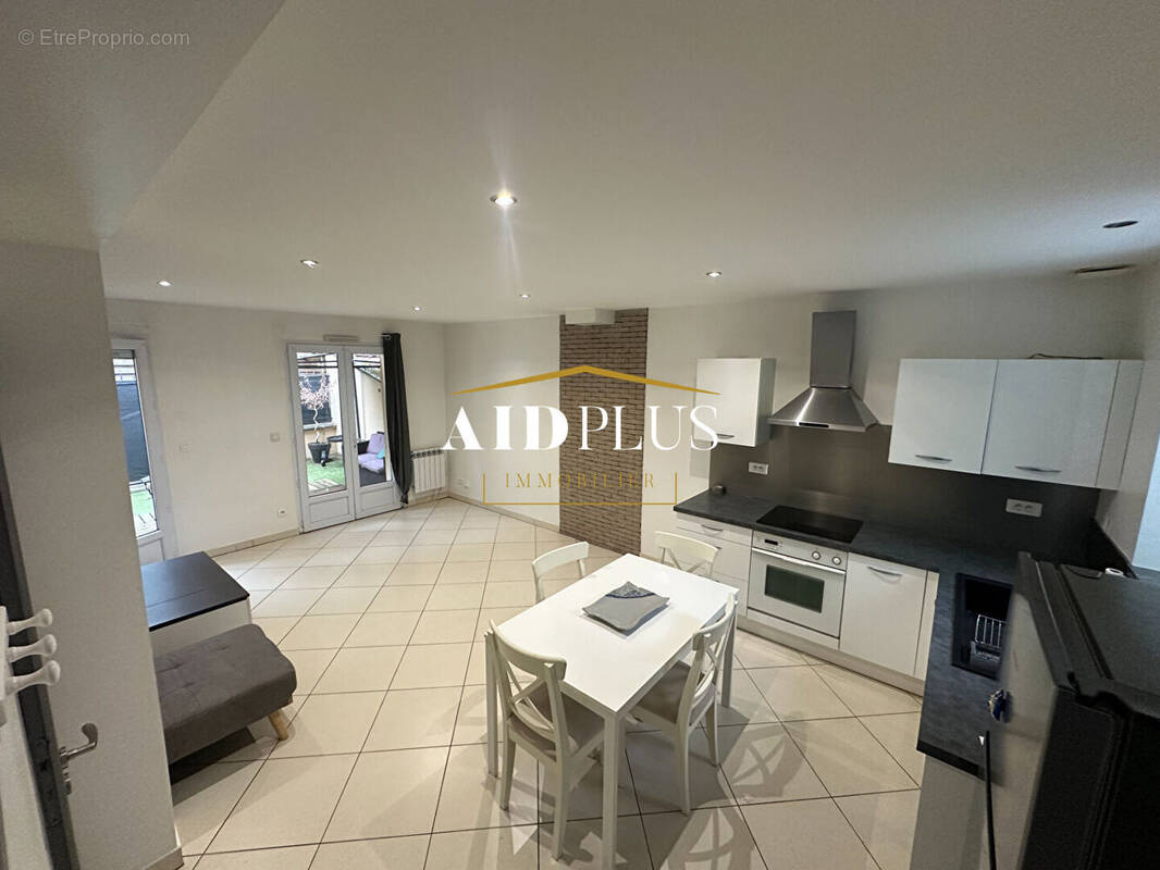 Maison à SAINT-LEU-LA-FORET