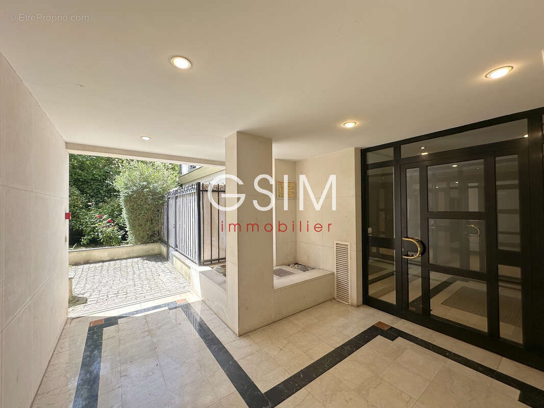 Appartement à GARCHES