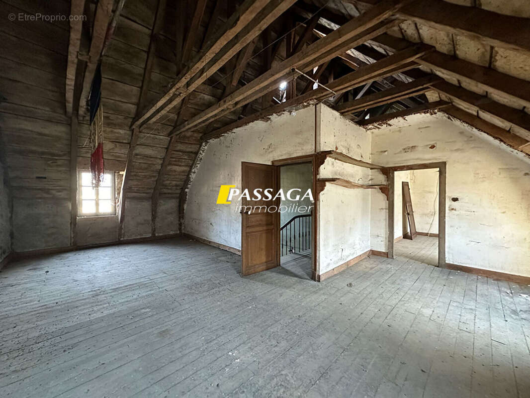 Maison à BERTHOLENE