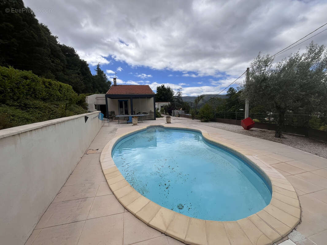 Maison à LAMALOU-LES-BAINS