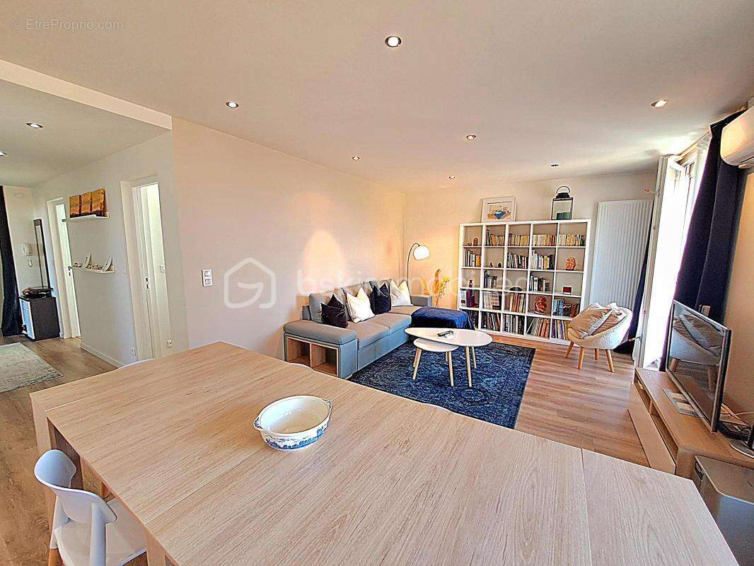 Appartement à DECINES-CHARPIEU