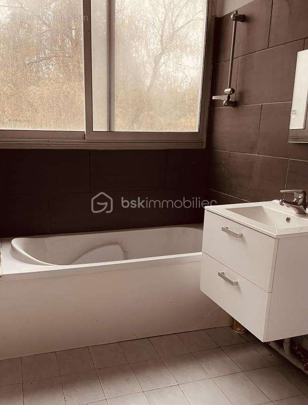 Appartement à SAVIGNY-SUR-ORGE
