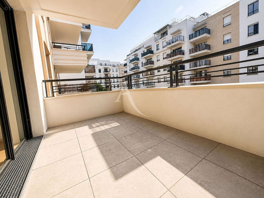 Appartement à SURESNES