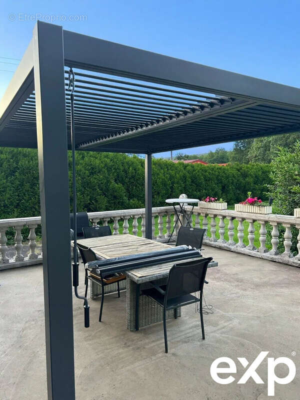 Maison à AILLEVILLERS-ET-LYAUMONT