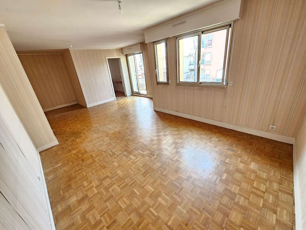 Appartement à NEUILLY-PLAISANCE