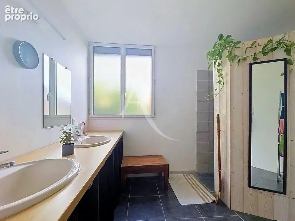 Maison 179 m² à Becon-Les-Granits  - photo 8