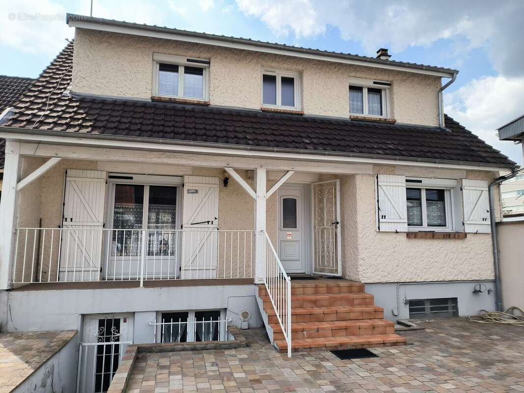 Maison à ATHIS-MONS