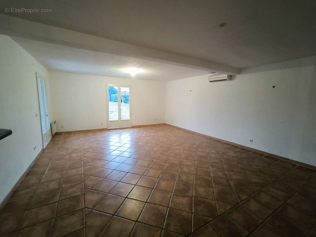 Maison à SAINT-CHRISTOL-LES-ALES