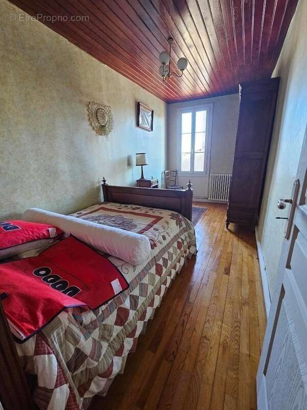 Maison à SAUVETERRE-DE-GUYENNE