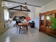 Salle à manger - Appartement à LAUDUN-L'ARDOISE