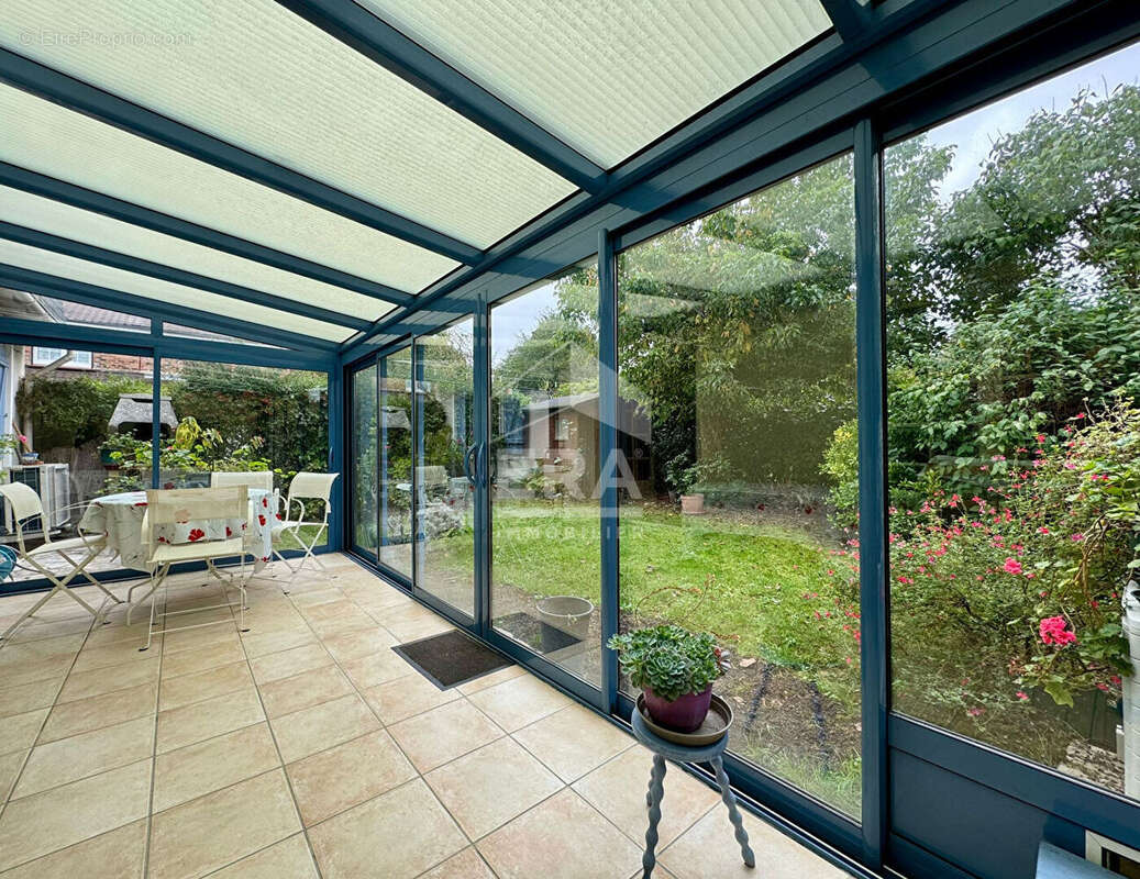 Maison à COMBS-LA-VILLE