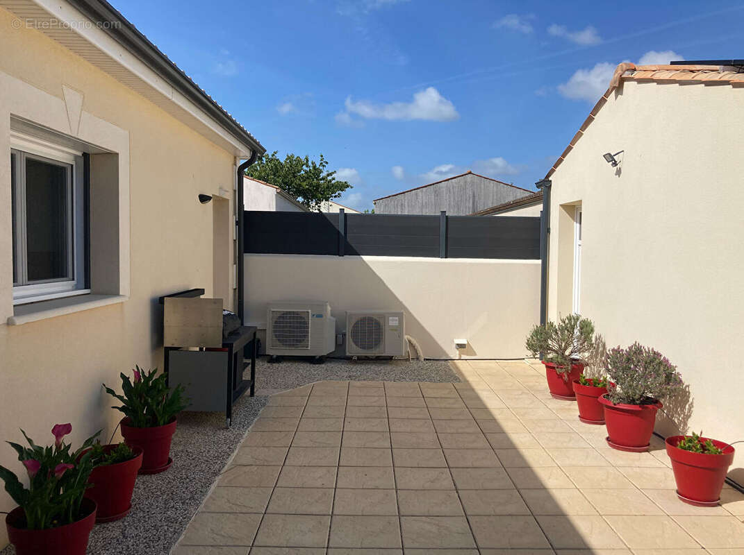 Maison à TONNAY-CHARENTE