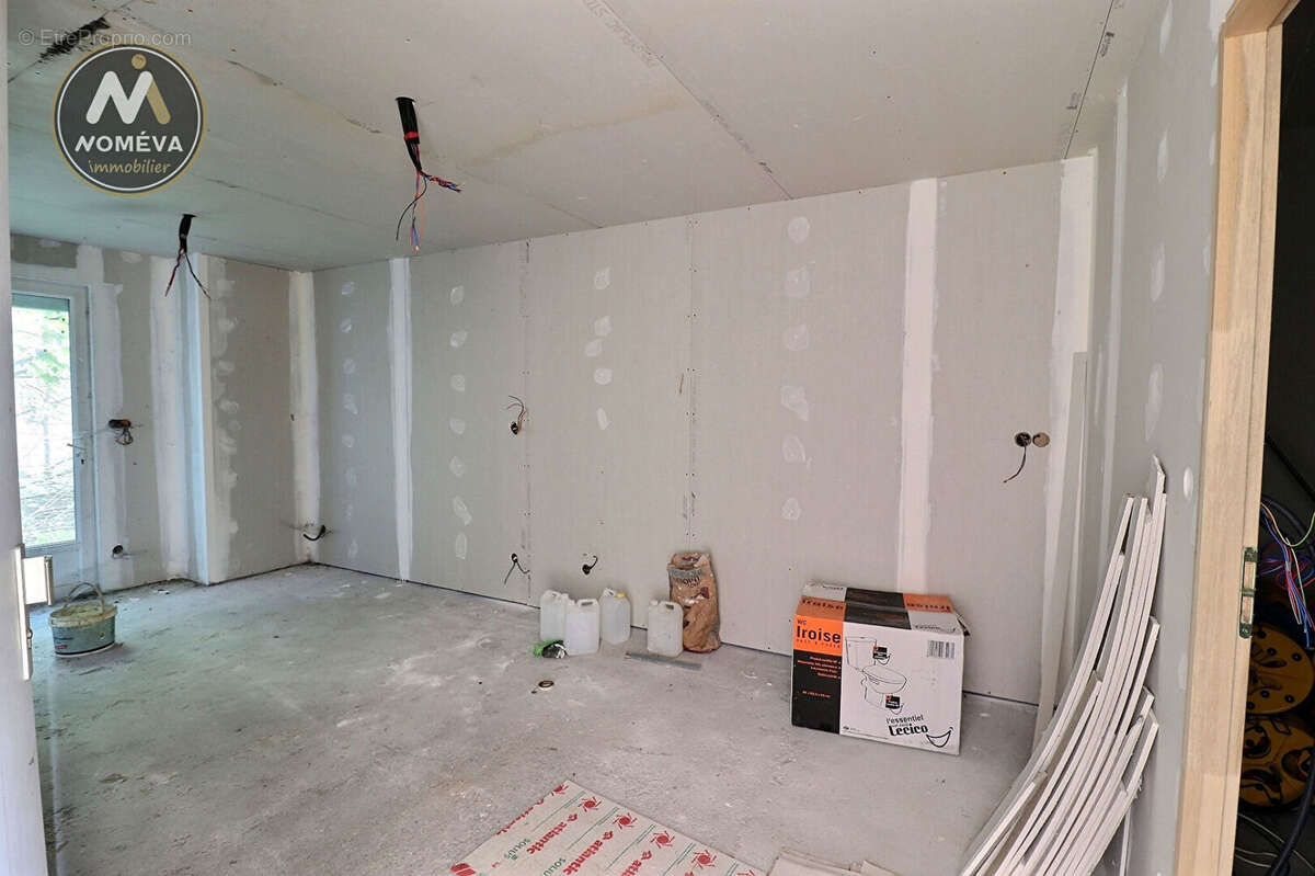 Appartement à DUNIERES