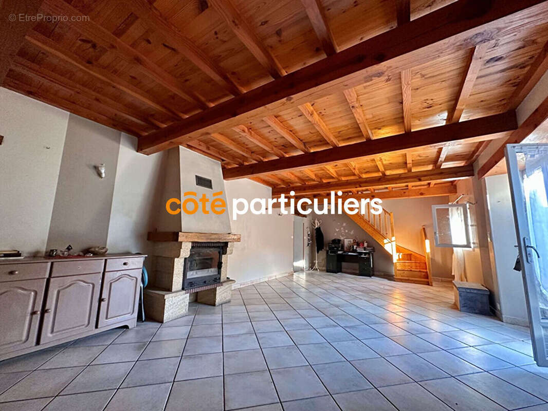 Maison à SAINT-GAUZENS