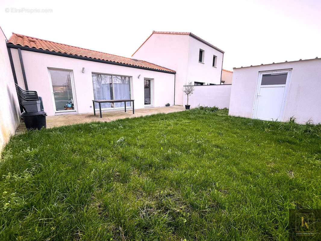 Maison à LA LIMOUZINIERE