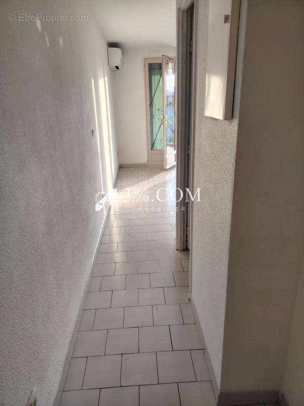 Appartement à COGOLIN