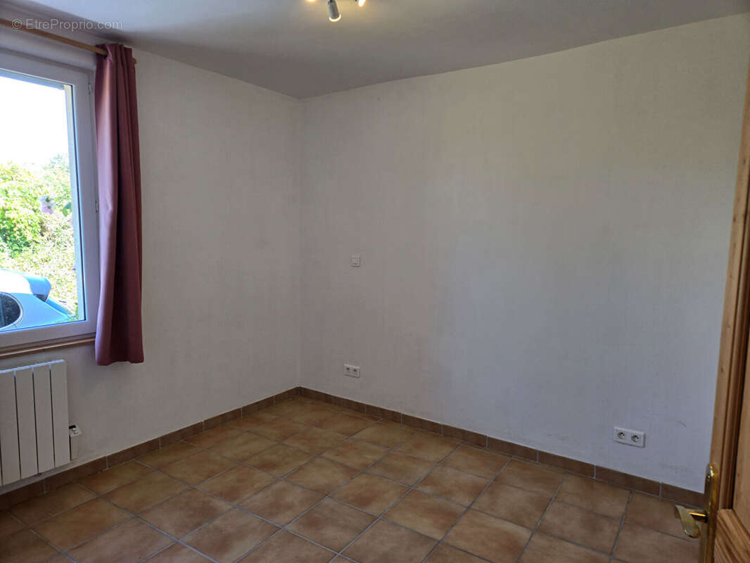 HAUTE VIENNE : Belle maison individuelle de 4 chambres, entièrement rénovée, située au bout d'une impasse paisible, à quelques m - photo 11