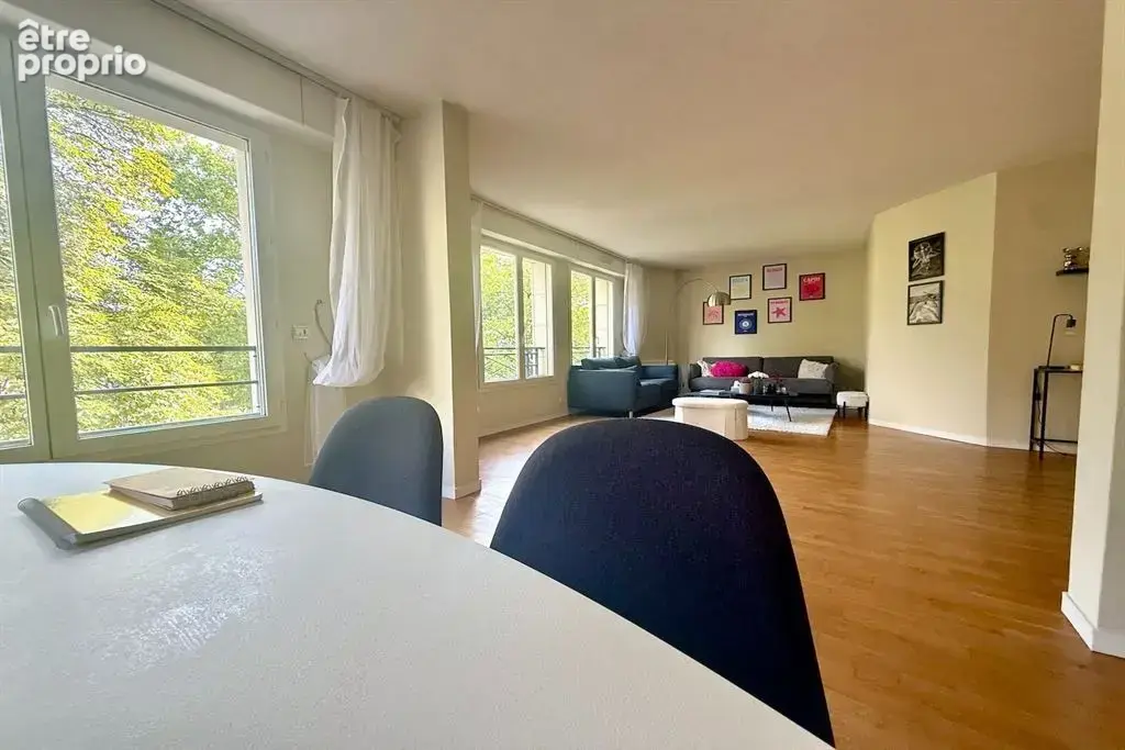 Paris 15e (75015) — Appartement familial lumineux, 2 chambres avec potentiel d’une 3e, vue sur parc, parking, cave - photo 4