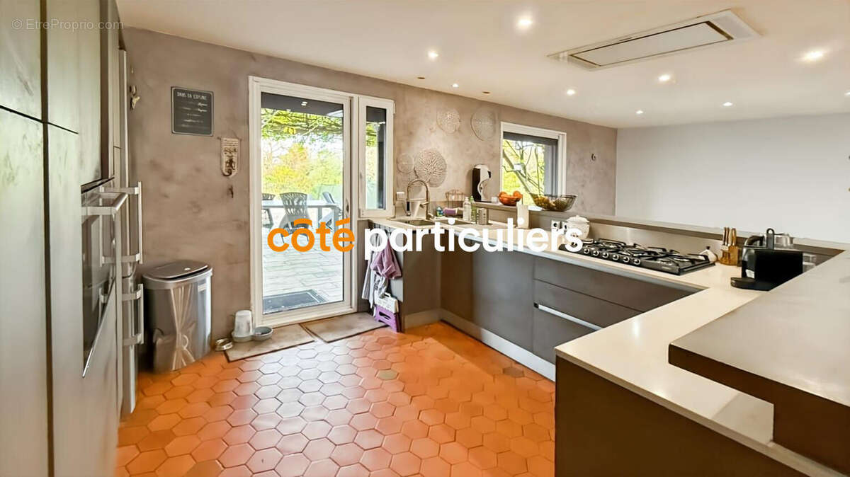 Maison à EVRY-GREGY-SUR-YERRE