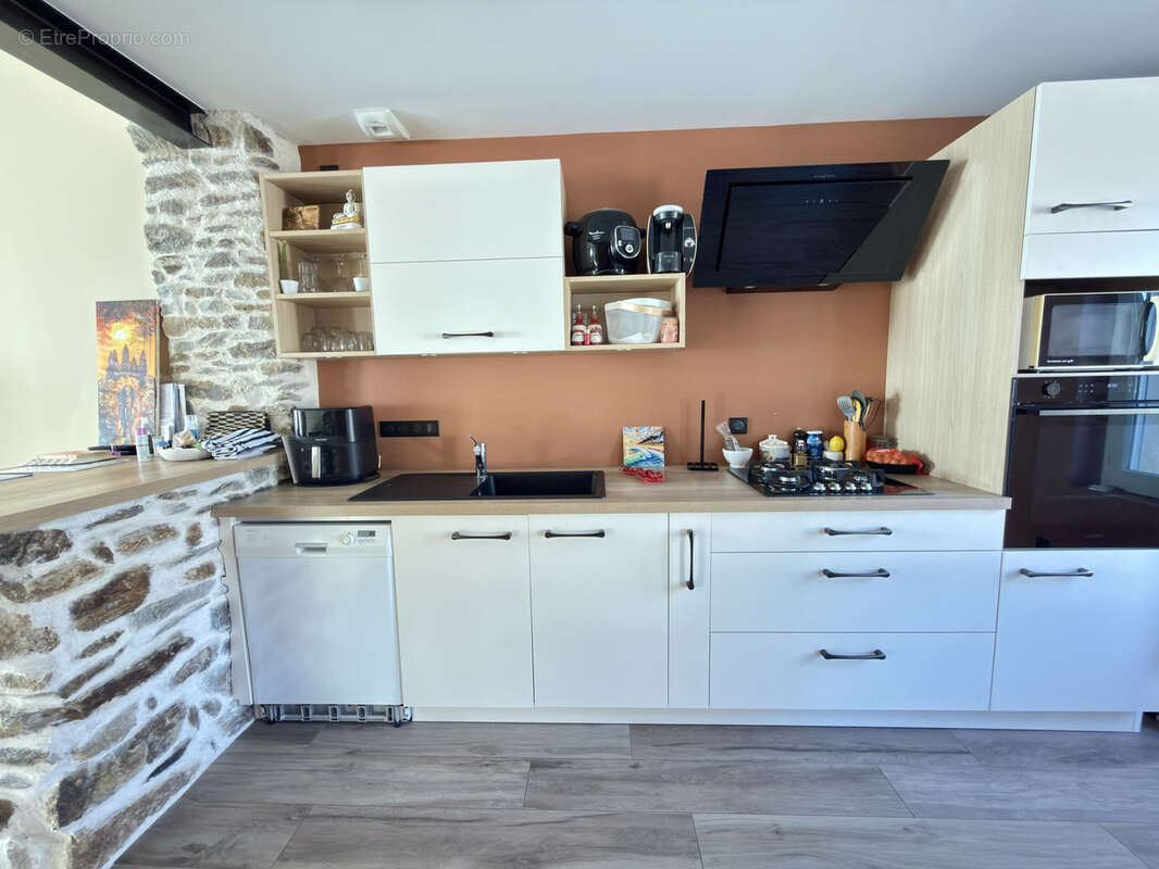 Maison à SAINT-COLOMBAN