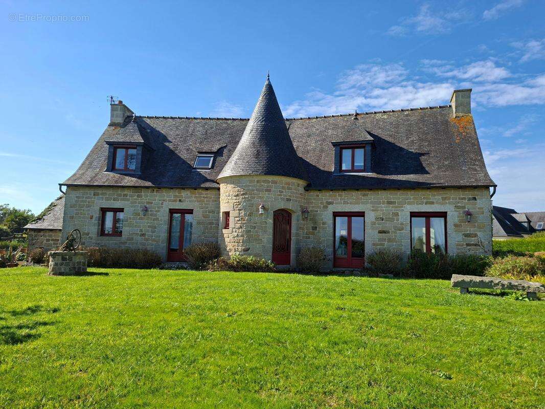 Maison à PLESTIN-LES-GREVES