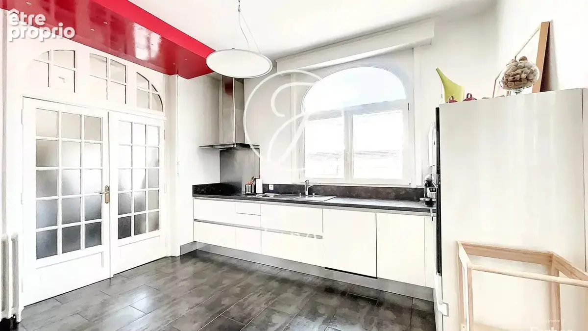 Wavrin - WEPPES - Maison - 5 pièces - 186m² - Jardin - garage et stationnements - photo 6