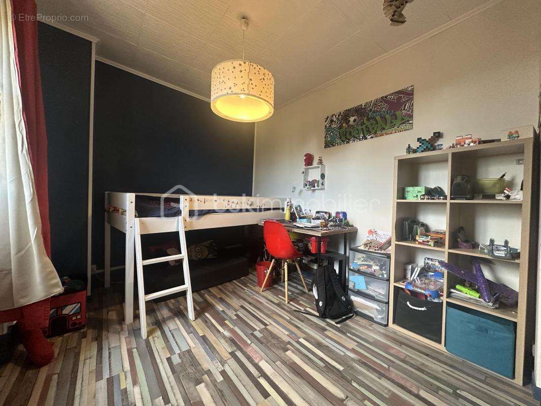 Maison à OZOUER-LE-VOULGIS