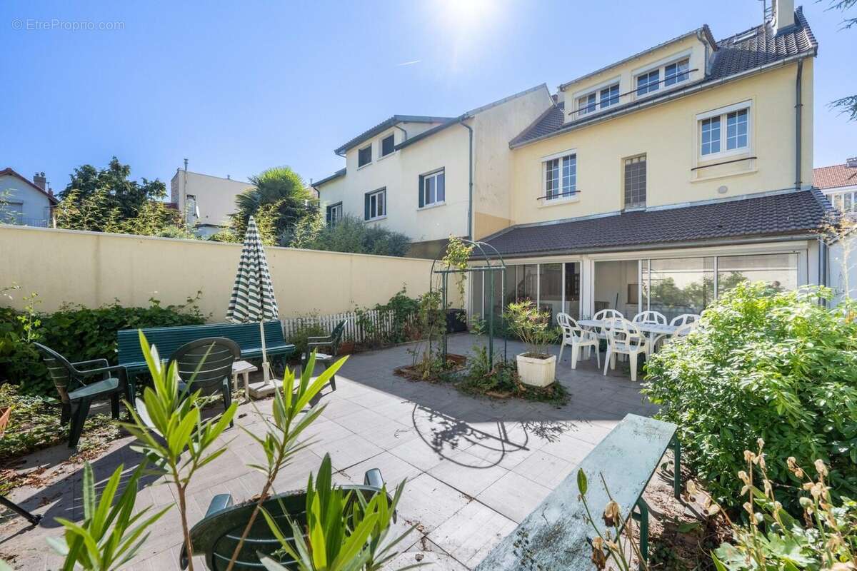 Photo 2 - Maison à ISSY-LES-MOULINEAUX