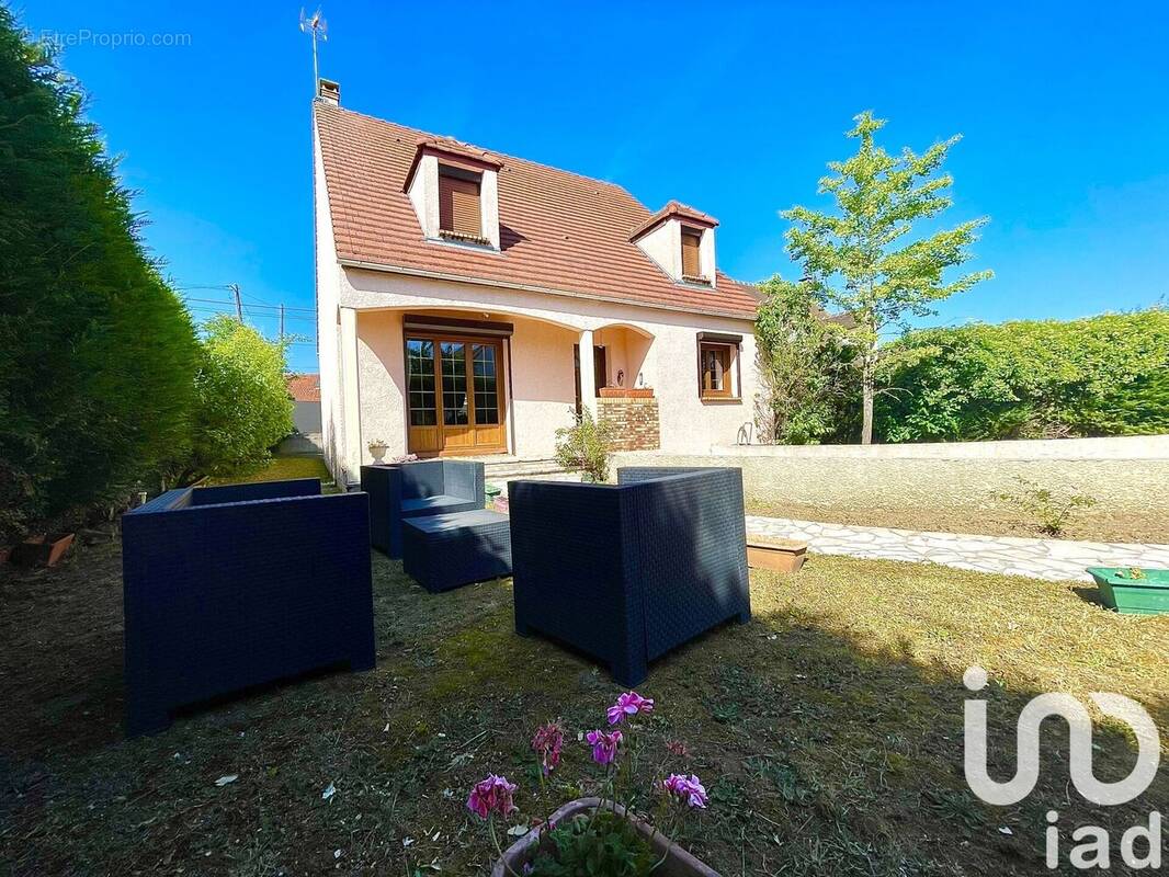 Photo 1 - Maison à BEAUCHAMP