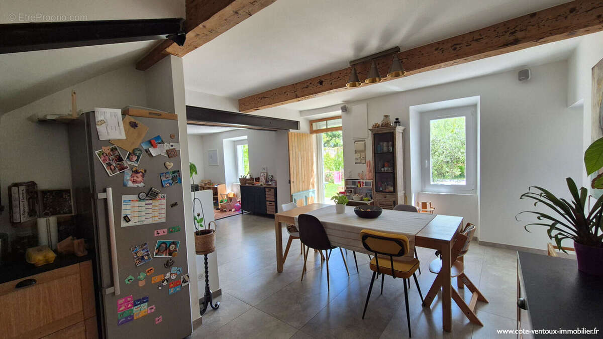 Maison 165 m² à Aubignan  - photo 3