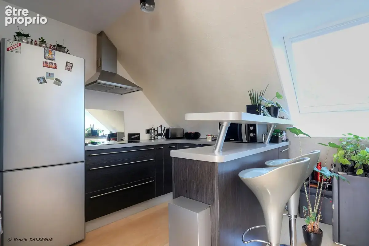 Nouveauté - métro poterie  grand t2 de 57 m² au sol terrasse - photo 4
