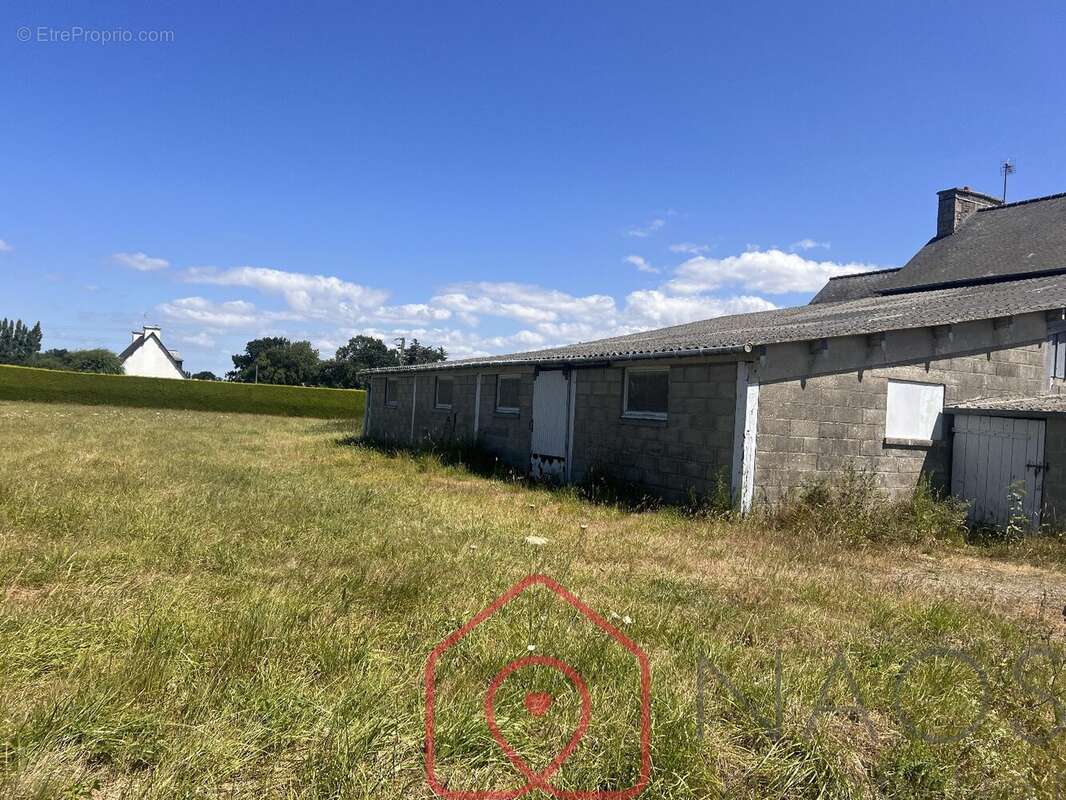 Maison à SAINT-LORMEL