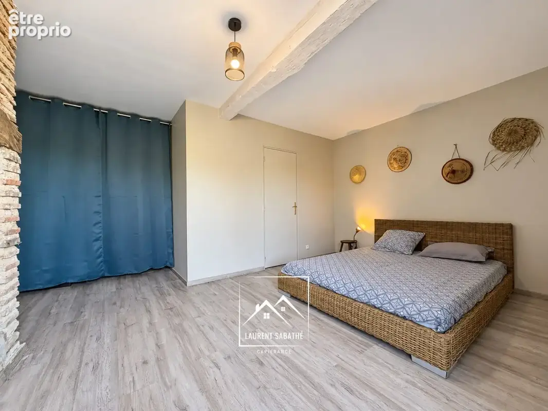 LARREULE (65) – À VENDRE – Maison ancienne rénovée de 192 m² – 4 chambres, dépendances et terrain piscinable de 2 180 m² - photo 5