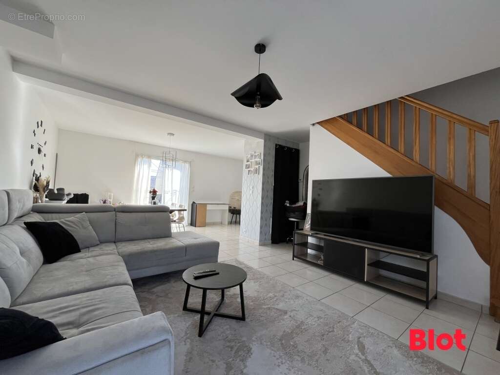 Maison à BAIN-DE-BRETAGNE