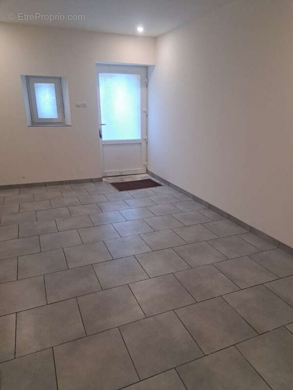 Maison à CHENEVIERES