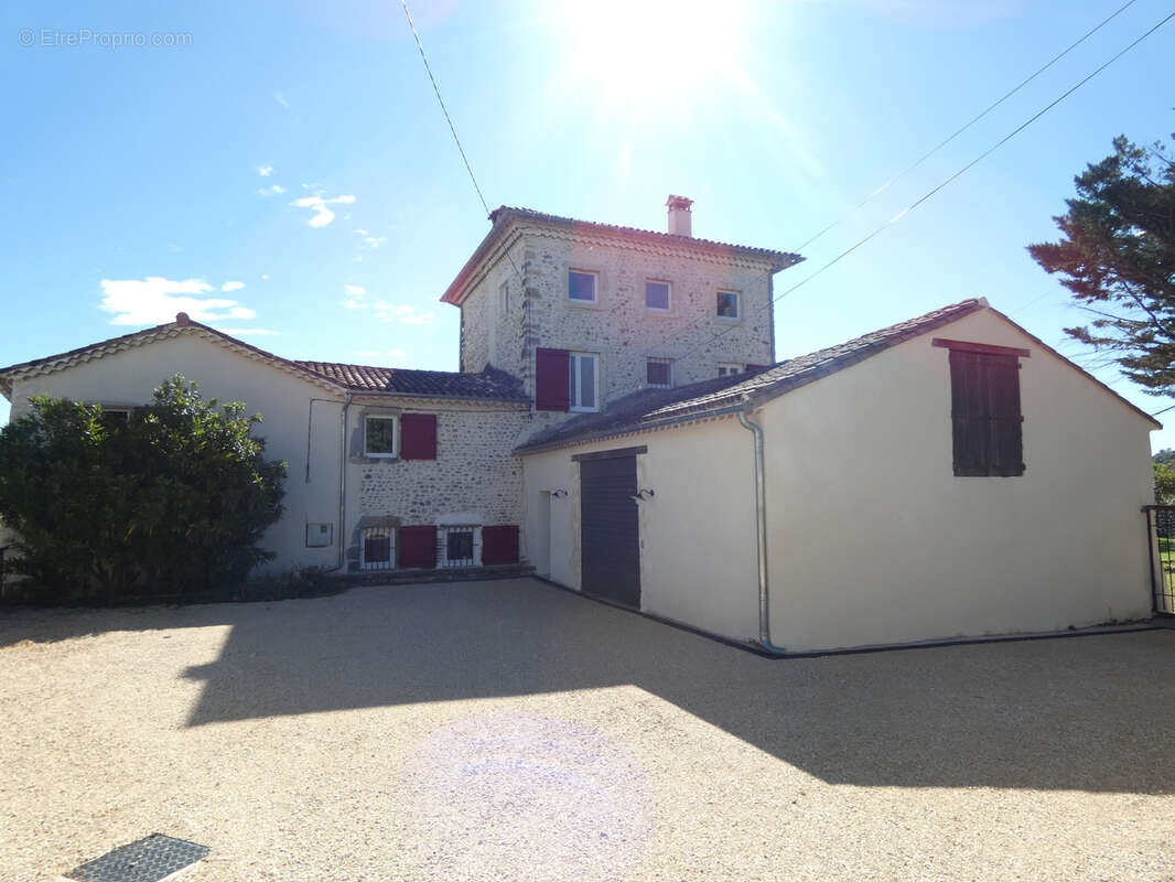 Maison à RIBAUTE-LES-TAVERNES