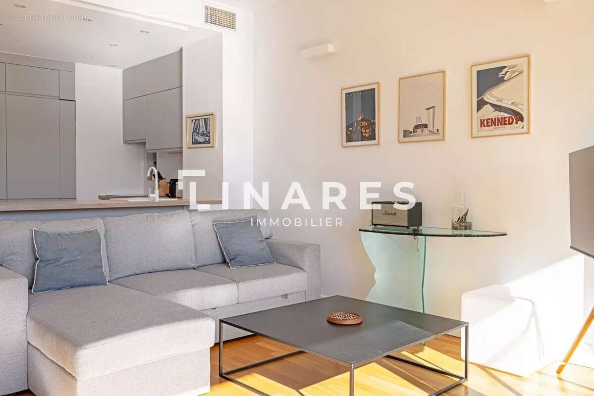 Appartement à MARSEILLE-2E