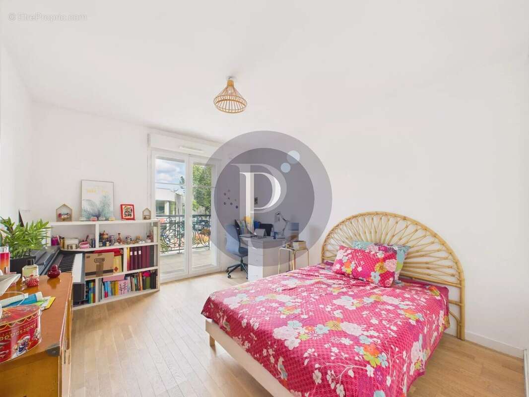 Appartement à LE PLESSIS-ROBINSON