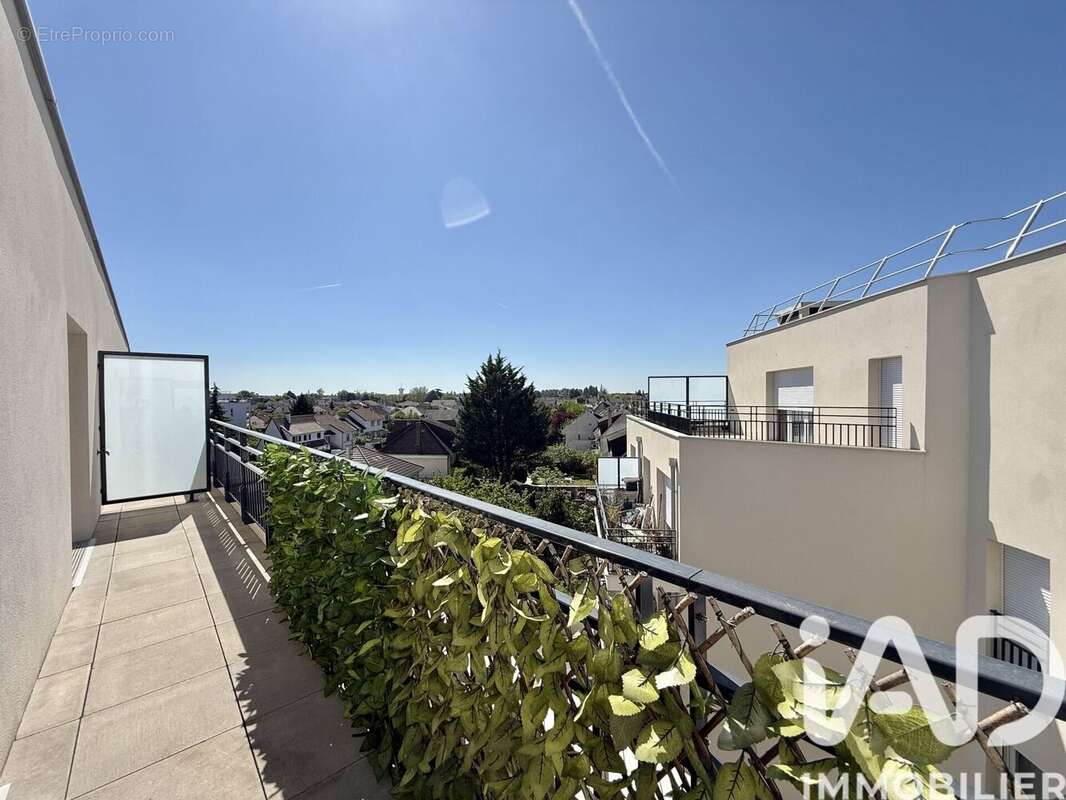 Photo 2 - Appartement à CHENNEVIERES-SUR-MARNE